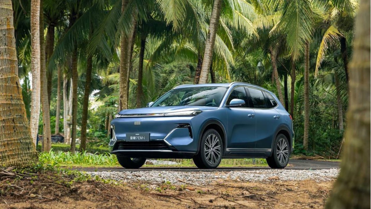 全球化与高端化双线领跑 吉利汽车2月销量超20.6万辆 海外大涨