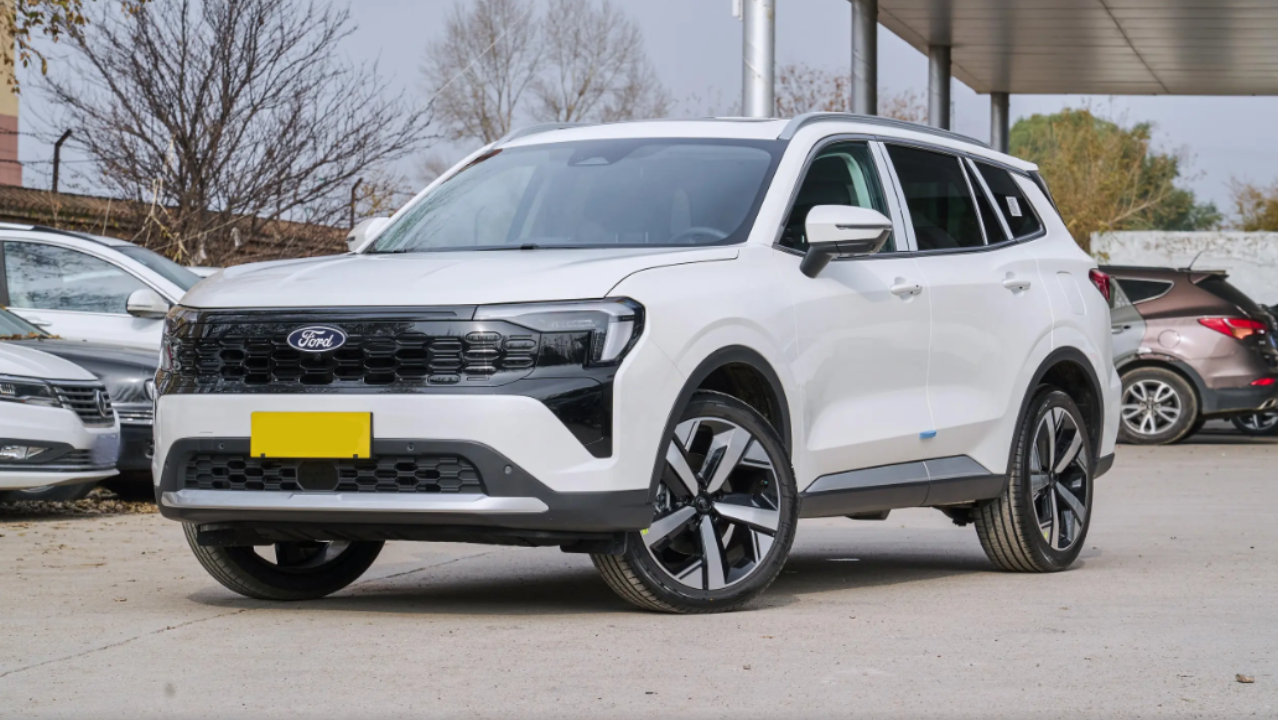 10万级合资SUV，实用、实惠且不失体面，实测福特领睿！