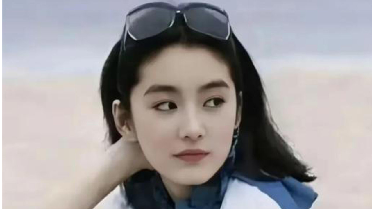 70岁林青霞现身重庆旅游，神采依旧但容颜已老，绝世美人风采不再