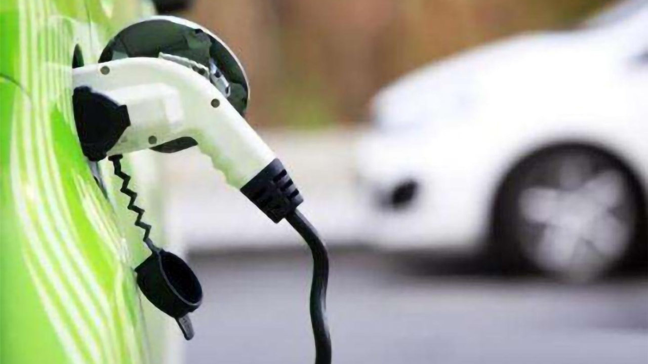 新能源车销量负增长，11月美国车市跌6.3%