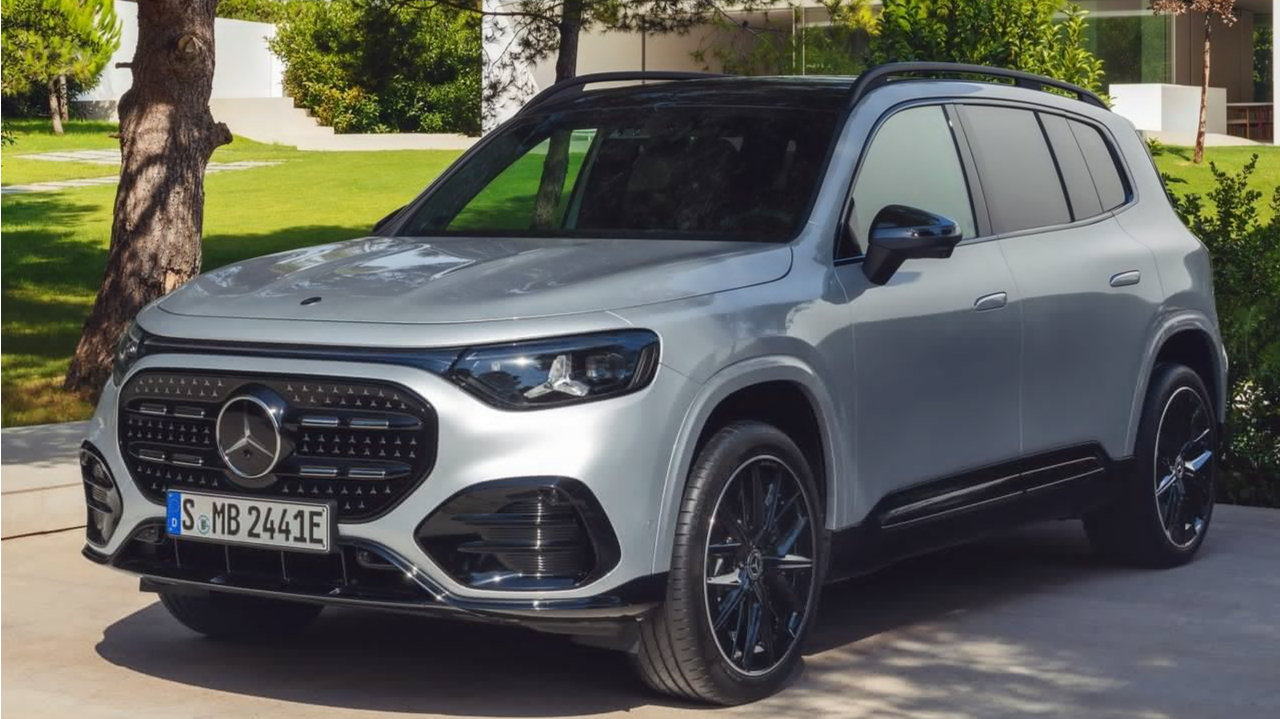 全新奔驰GLB首发：三排空间升级、纯电跑631km，硬扛30万级新势力