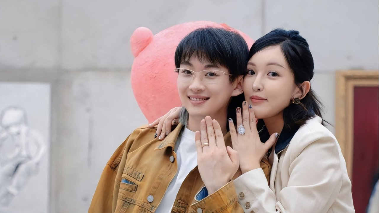 千万粉丝网红张凯毅生娃，张煜东官宣当爸：第一次当家长