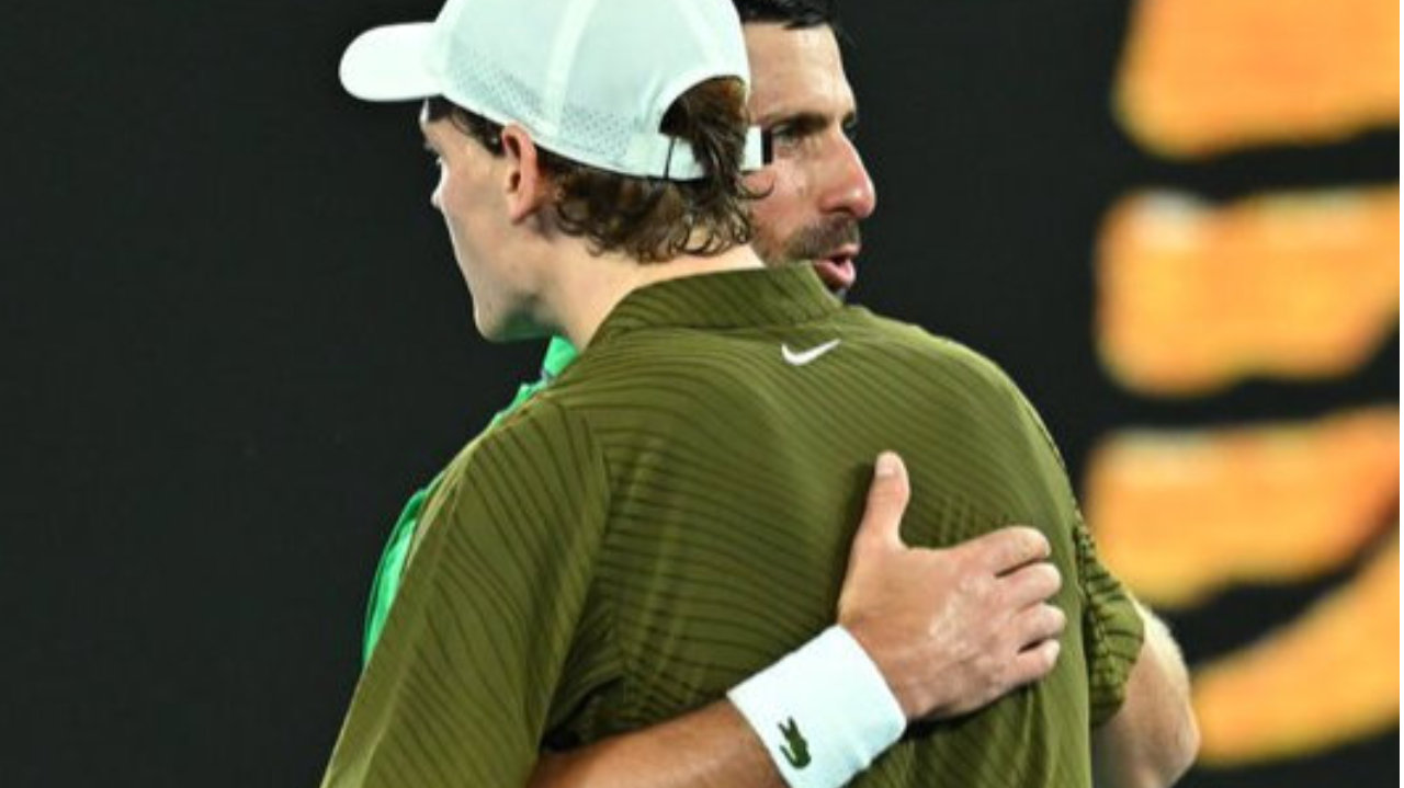 德约科维奇3-2辛纳，晋级决赛