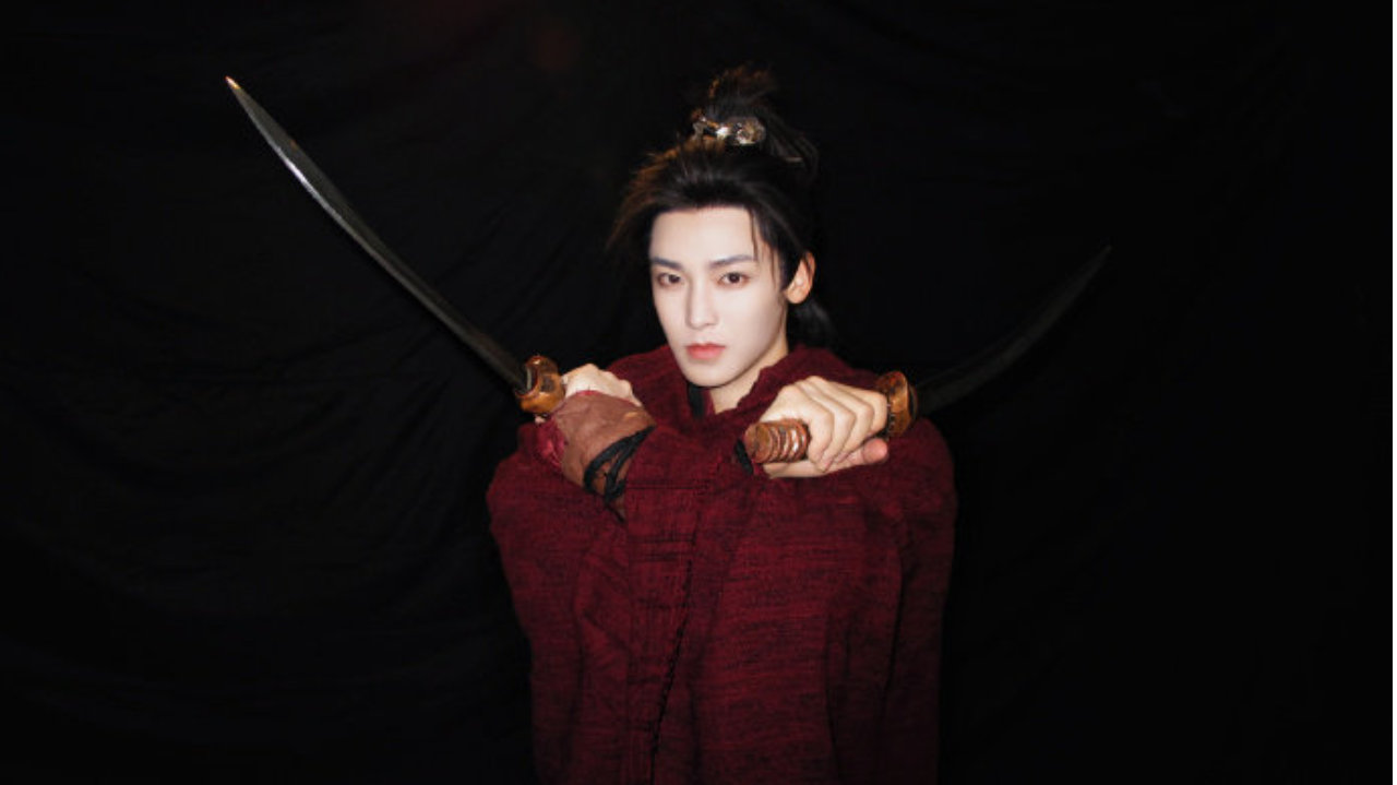 侯明昊红衣双刀｜这才是江湖少年该有的模样