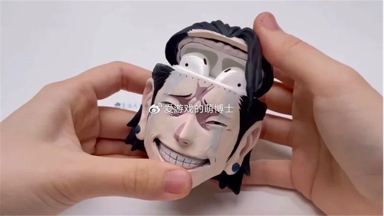 手工达人打造《咒术回战》夏油杰AirPods保护壳，网友：想要