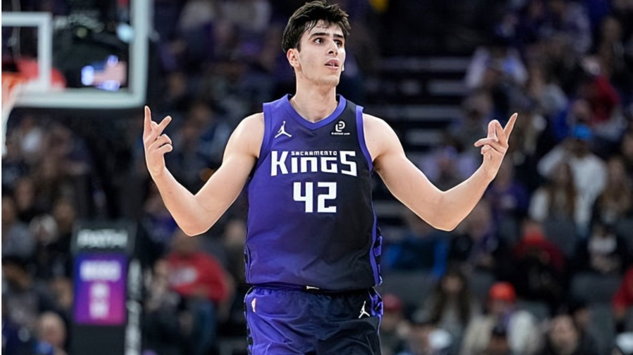 2025届选秀最大捡漏？国王42顺位捡到宝，已成联盟最被低估的新秀