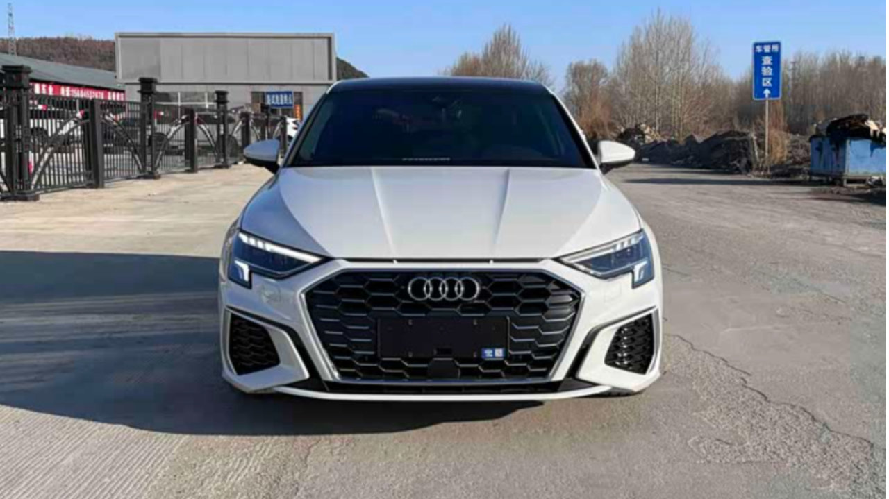 “价格战”进入白热化！奥迪A3降到12.99万起，配8气囊，抄底了？