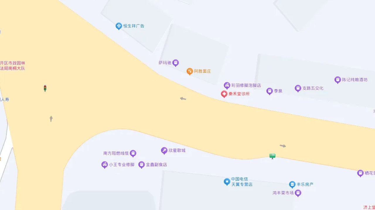 万盛支路车站这盏红绿灯，硬是″歇″了好久了哦