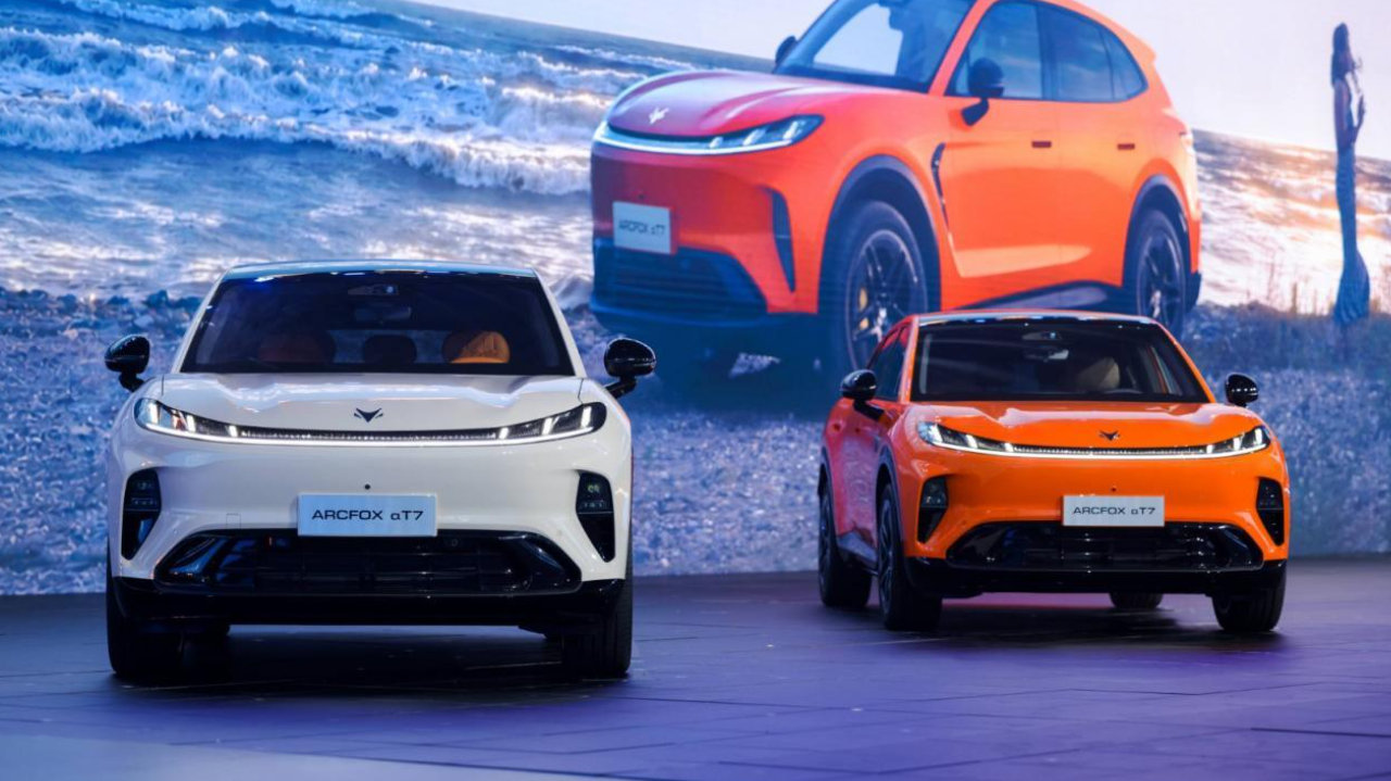 懂的都懂，15万级大五座新能源SUV，极狐阿尔法T7真值