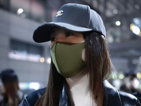 李小冉浪姐路透曝光，模仿邓超与粉丝比心互动