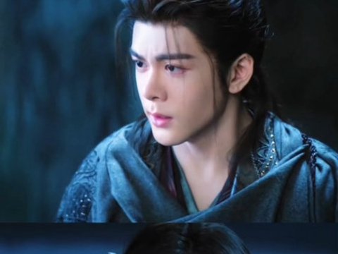 曾舜晞眼神演绎失而复得，无声传递爱意与心疼