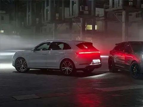 保时捷卡宴 Turbo E-Hybrid剖析,插电式混合动力怪物|动察