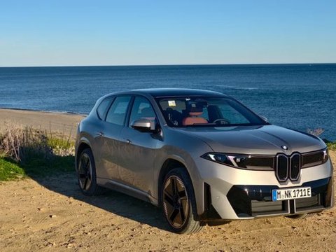 体验了全新宝马i3，我觉得他们认真了。|轿车|内饰|座椅|概念车|成都车展_订阅