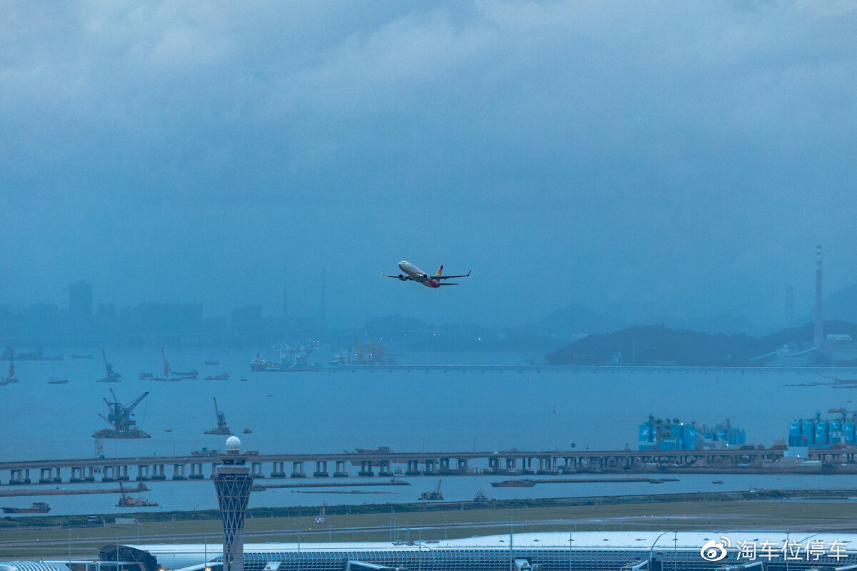 宝安机场停车场收费多少钱一天，深圳机场停车三天收费