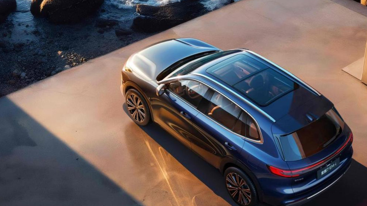 2026款吉利银河星舰7 EM-i上市，电混SUV进入“9万级”时代