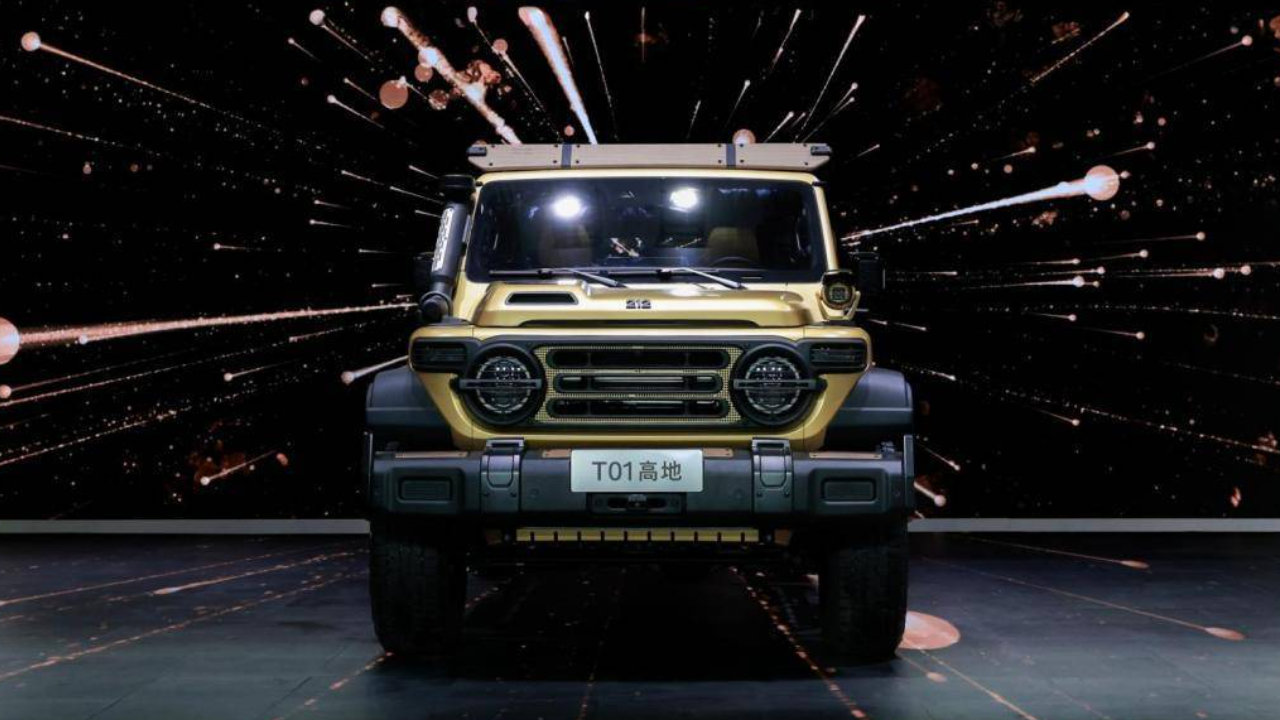 广州车展专访：没有馈电焦虑，212搭载的PHEV有啥黑科技