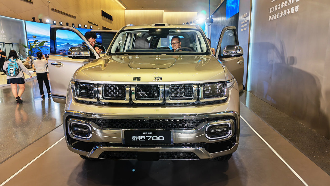越野+豪华配置，预算25~30万买中大型SUV，北京越野泰钽700如何？