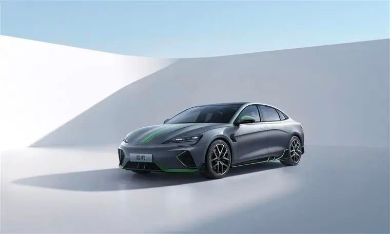 迷恋过特斯拉,试驾过德系合资,为何最后还是买了这款国产车?休闲区蓝鸢梦想 - Www.slyday.coM 迷恋过特斯拉,试驾过德系合资,为何最后还是买了这款国产车?休闲区蓝鸢梦想 - Www.slyday.coM