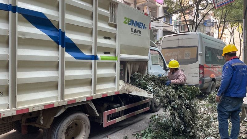 粉碎一个原子,比粉碎一个地球更难吗?...