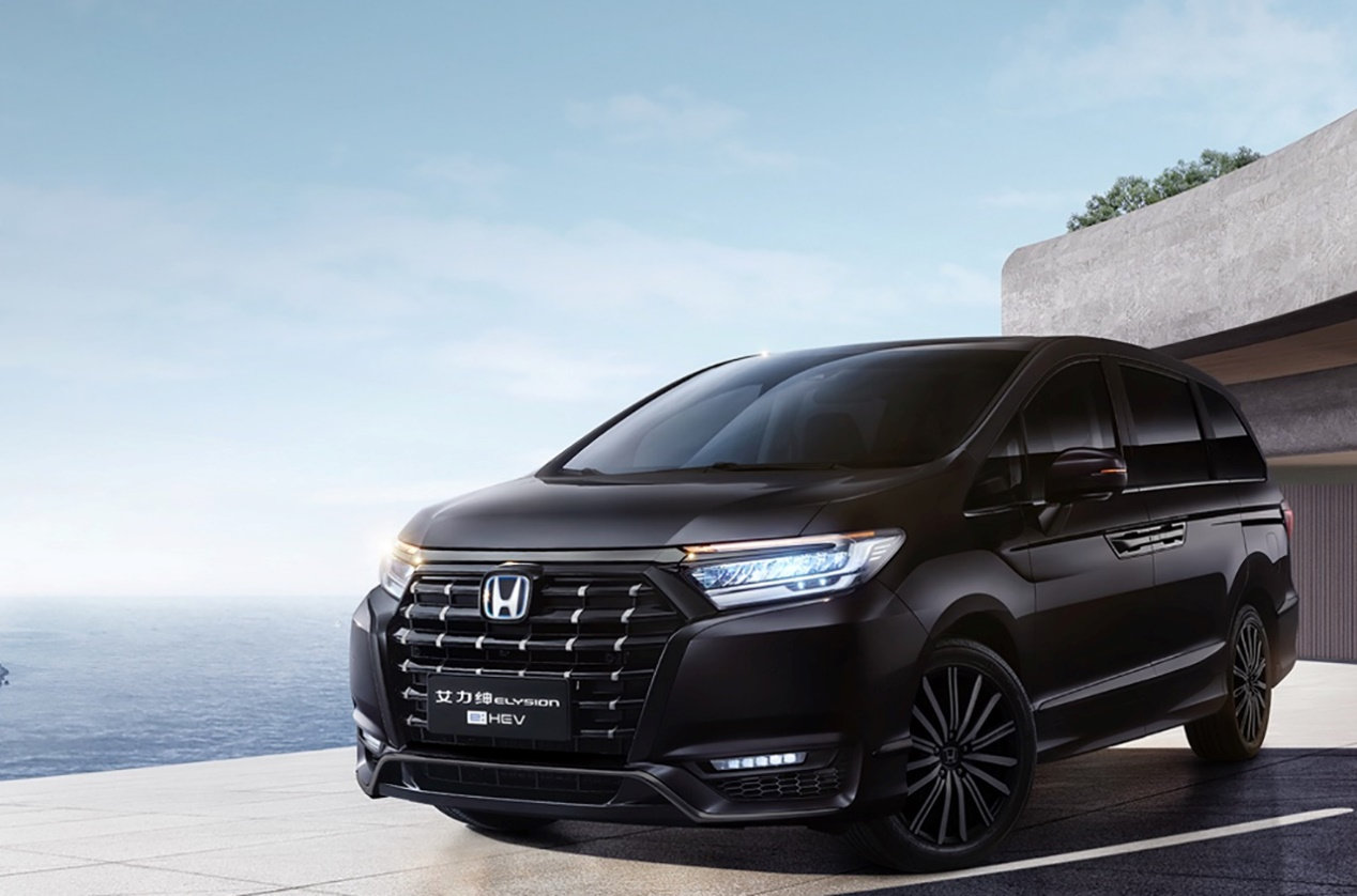 全黑套件上身 2024款的艾力绅上市