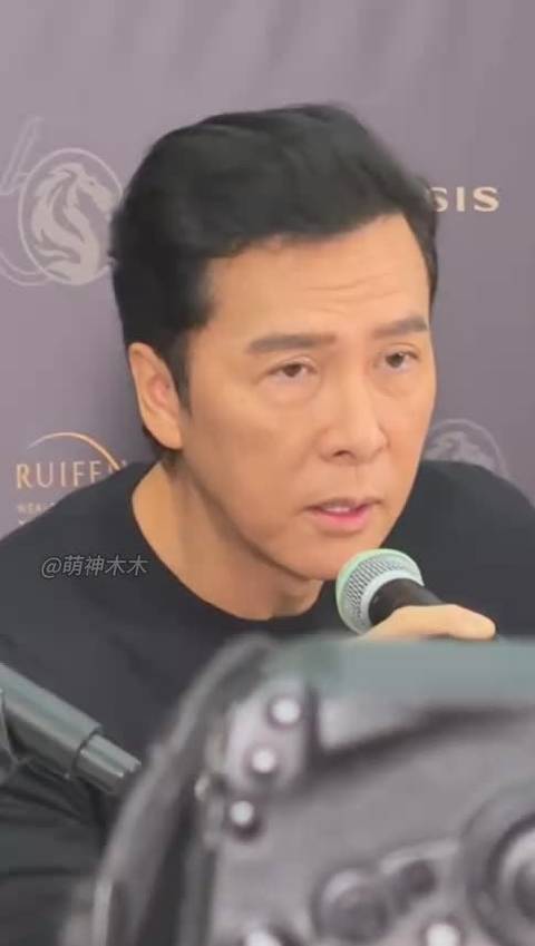 甄子丹在妻子风波后首次露面，面色憔悴深受影响，此前被网友抵制