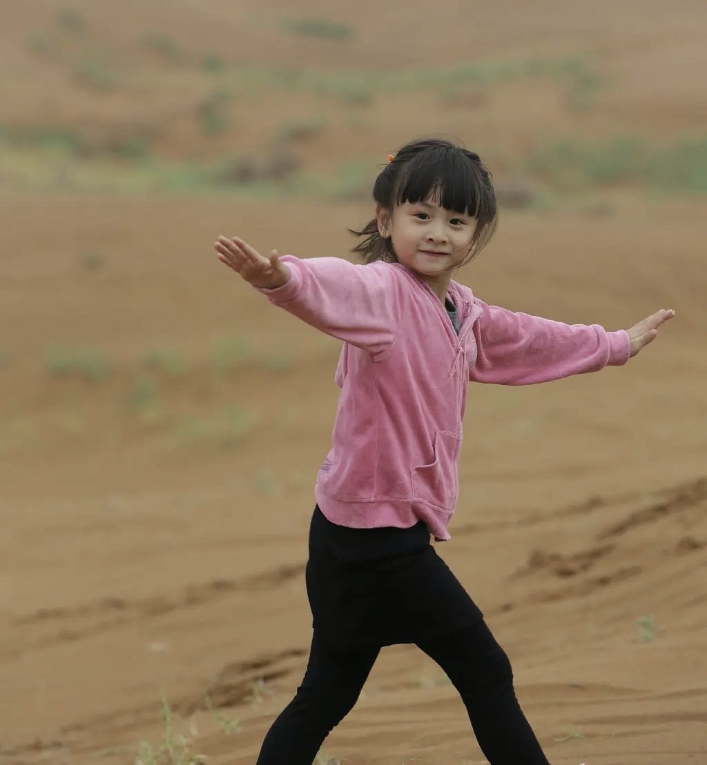13森碟到颜值尴尬期,脸越长越宽,面容像男生很奇怪 13森碟到颜值尴尬期,脸越长越宽,面容像男生很奇怪
