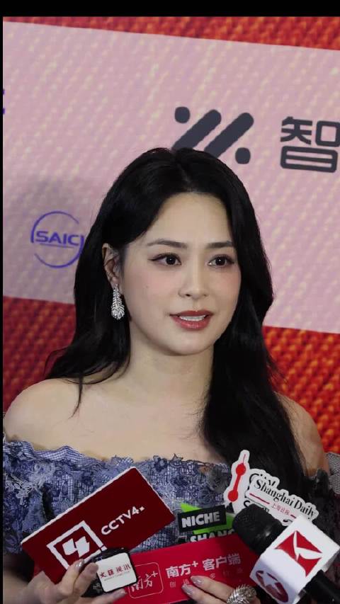 阿娇的绝美瞬间，期待她的新电影上线！