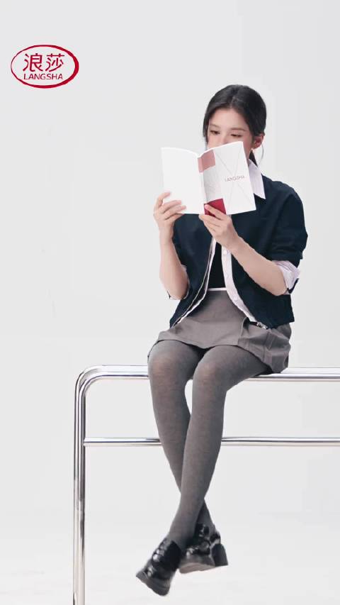 张婧仪任浪莎品牌代言人 10月15日直播间见