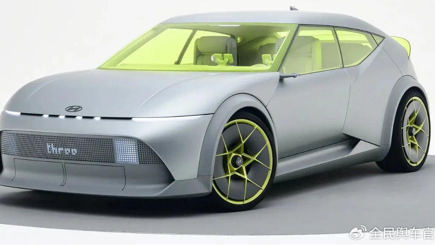 现代THREE两厢小型车亮相慕尼黑车展，定位紧凑型纯电小车