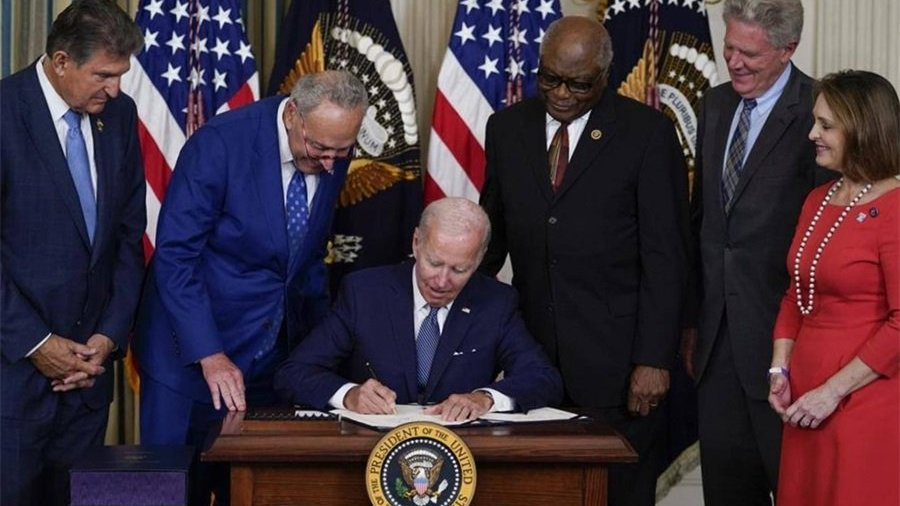 今日发布！两组数字曝光最严汽车排放新规？