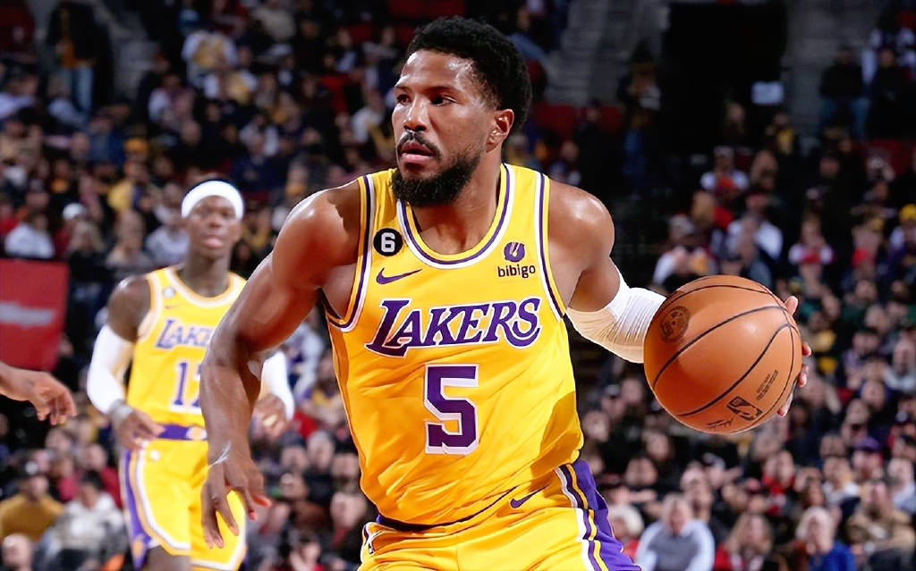 NBA战报詹姆斯狂砍40分率队逆转取胜 创生涯新高三分命中数展现不老神勇