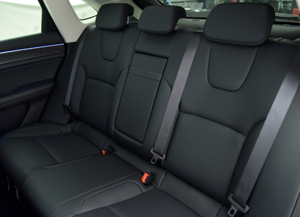 增程式混动SUV谁更超值 吉利星越L Hi·P对比问界M5