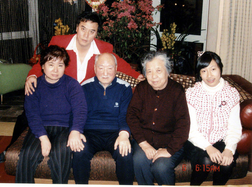 陈佩斯母亲因新冠去世,年轻时跟着丈夫受苦,晚年幸有儿女相伴休闲区蓝鸢梦想 - Www.slyday.coM 陈佩斯母亲因新冠去世,年轻时跟着丈夫受苦,晚年幸有儿女相伴休闲区蓝鸢梦想 - Www.slyday.coM