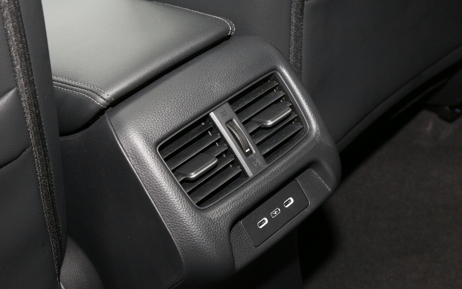 ZR-V致在姊妹车型来袭,燃油混动齐发,本田HR-V咋样?