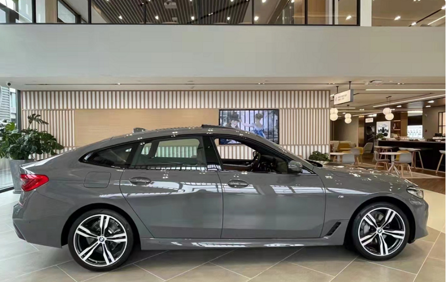 帅就完了!奥迪A7对比宝马6系GT,谁更吸引年轻人?