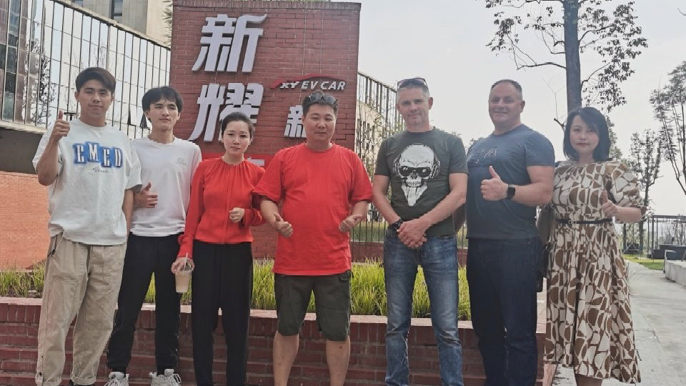 俄罗斯客户团到访新宣耀汽车，考察后达成年度战略合作