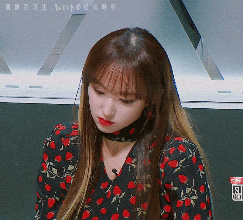 《偶像练习生》里第一次当舞蹈导师的程潇