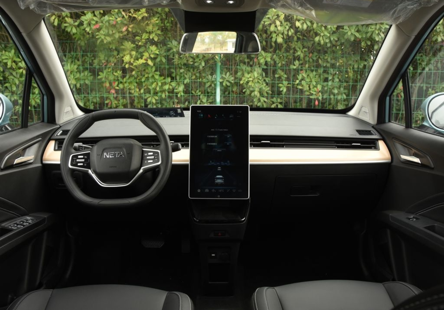 纯电小型SUV之争:比亚迪元Pro对比哪吒V