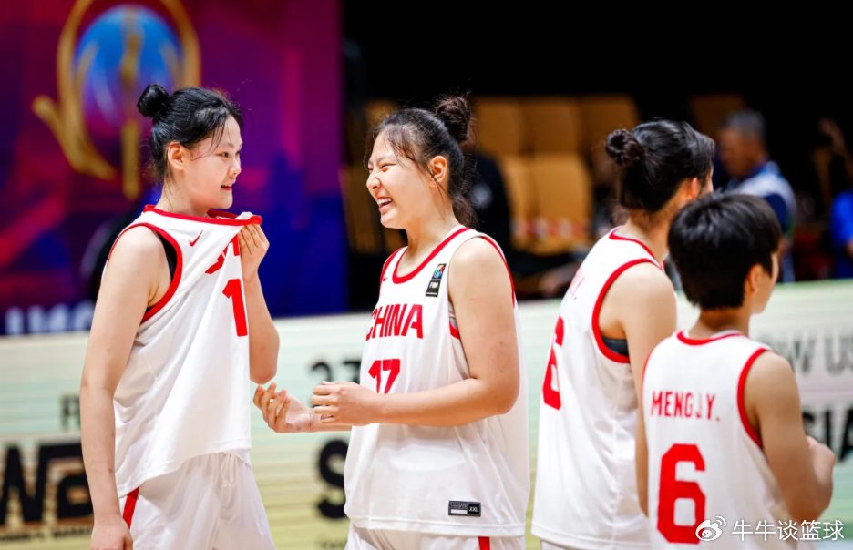 中国女篮又迎一大喜事！李月汝妹妹决定赴美征战：16岁天才中锋将留洋