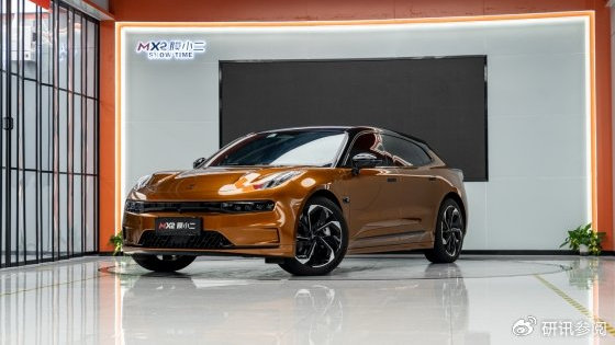 4s店建议第一年不贴隐形车衣，为什么新车不建议贴车衣？