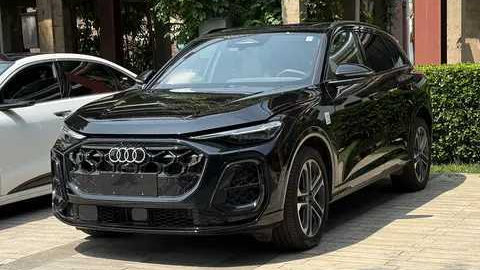 轴距加长，预计年底上市，新一代奥迪Q5L无伪装实车曝光！