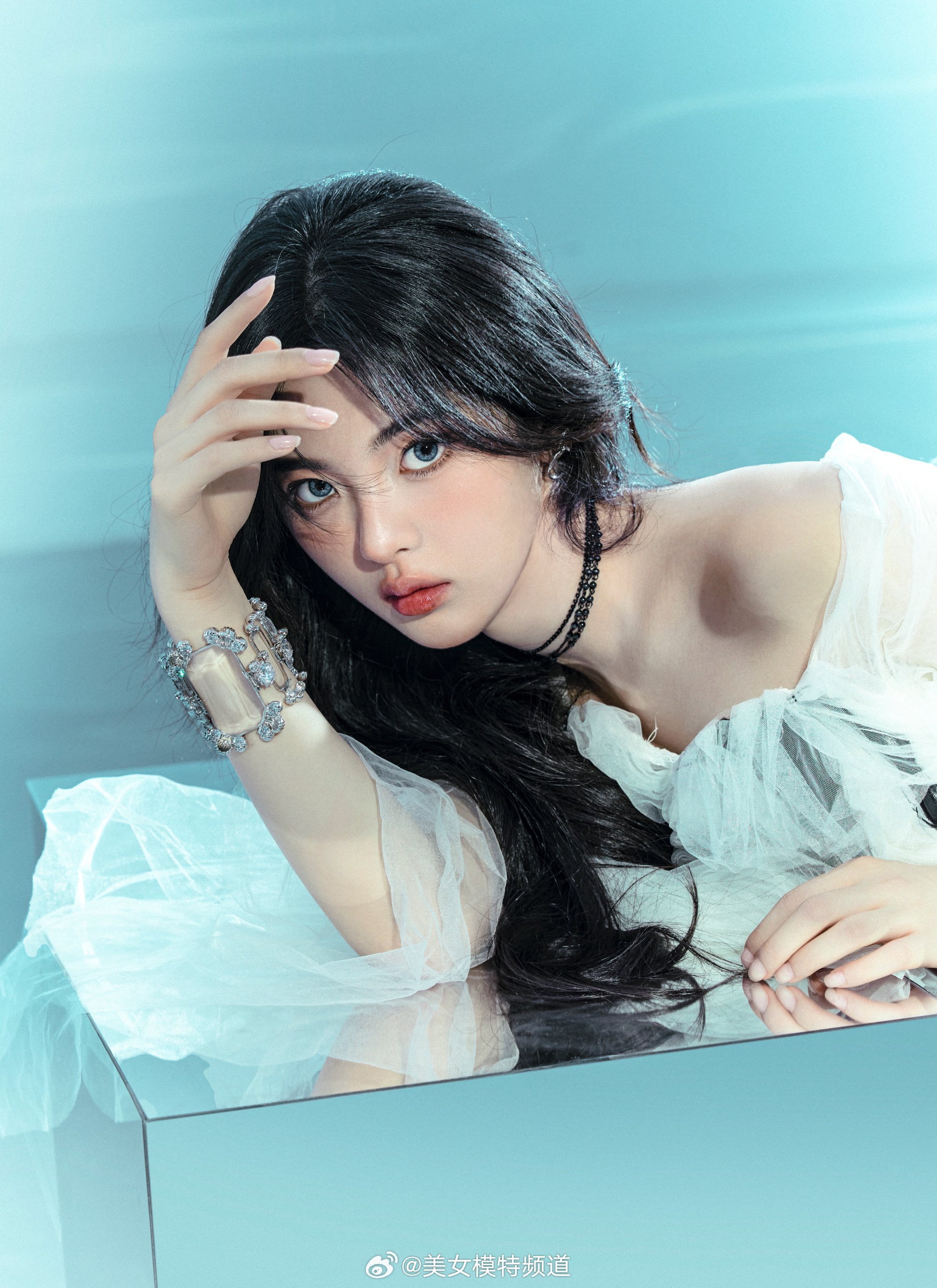 杨超越近期美图