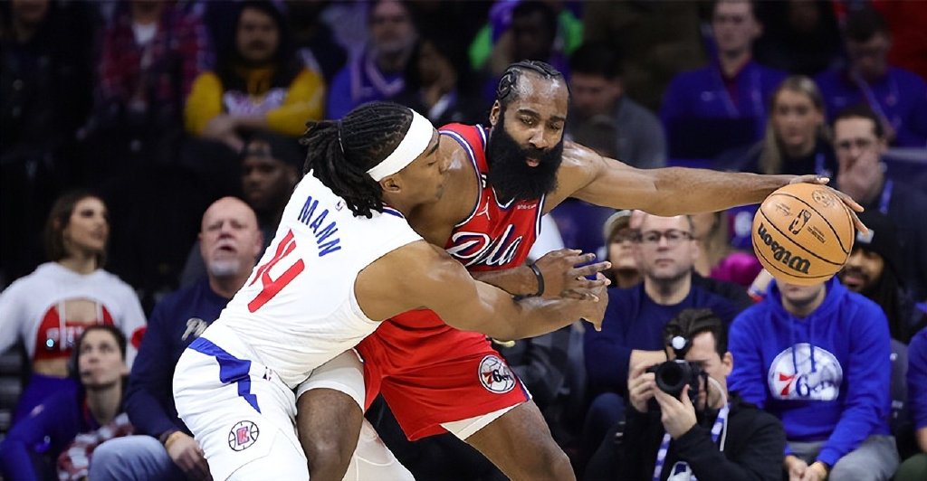 哈登全场贡献28分12助攻7篮板全面数据快船力克强敌迎来三连胜