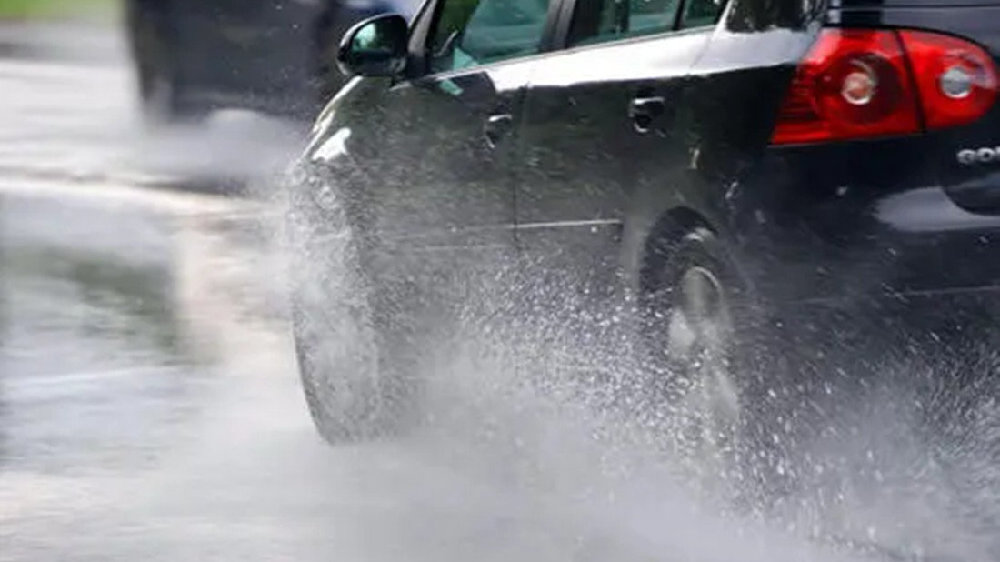 多雨季节来袭，开车用车保养应注意这几点