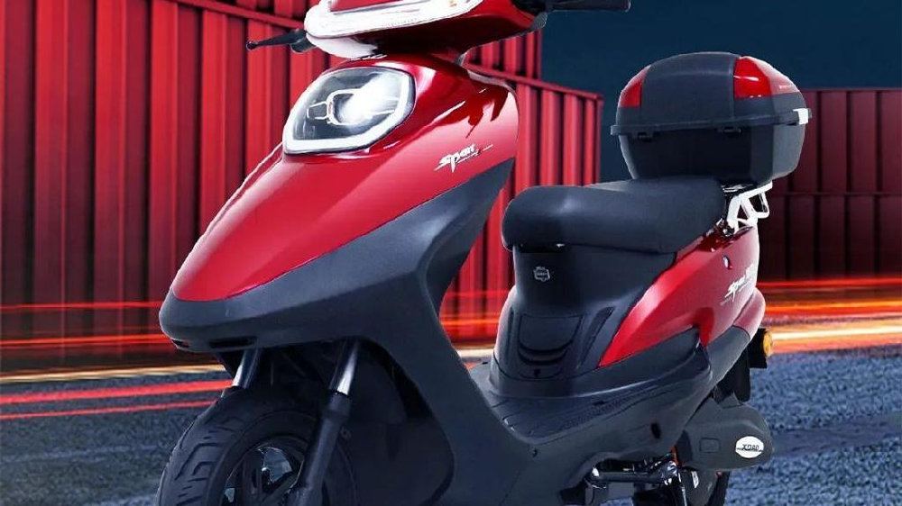 小刀推出新两轮电动车，可配72V电池，强动力电机，续航80公里