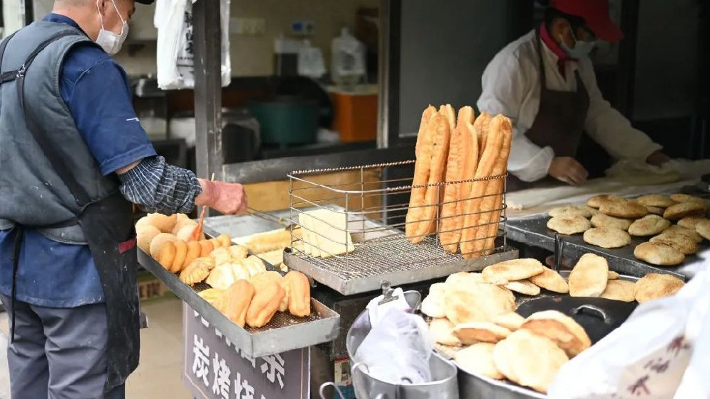 馄饨个大饱满，大饼外酥里润，这些小店你都去过吗？