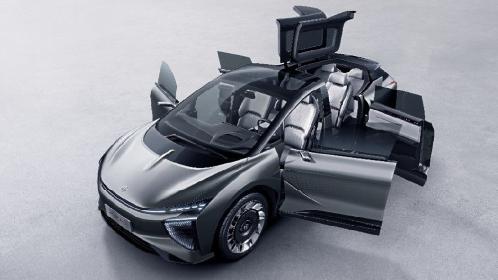 前有法拉第折戟，后有高合停产半年，国产车高端化就这么难？