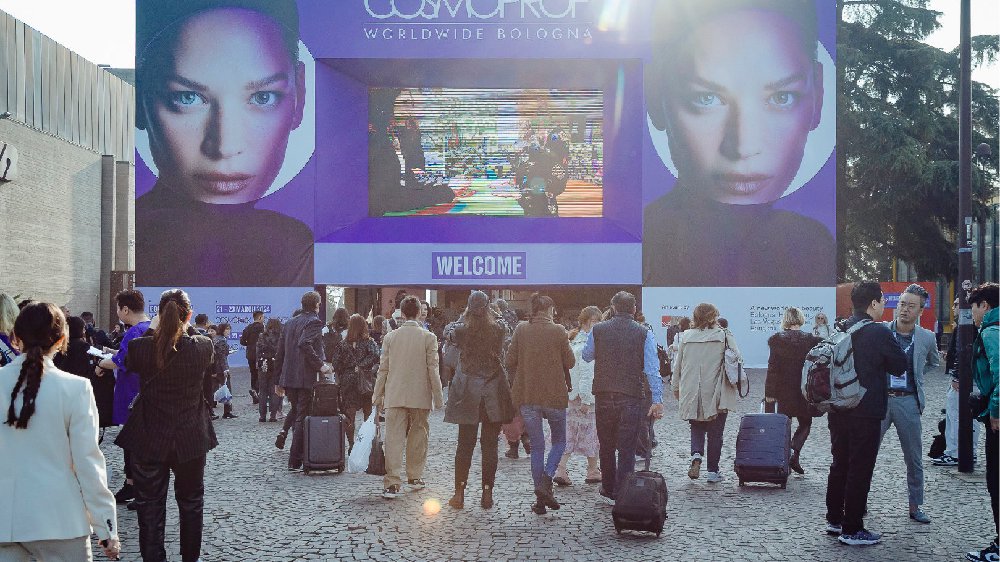 第55届Cosmoprof卡思曼伯意大利博洛尼亚国际美容展引爆美丽风潮！