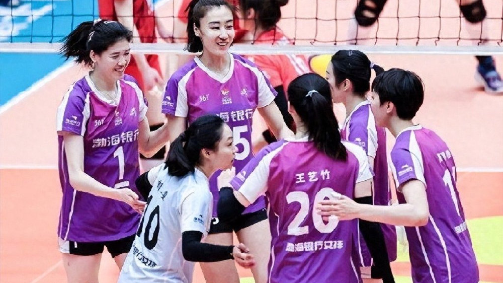 女排联赛江苏绝境逆转上海，天津两连胜，丁霞和杨涵玉爆发冲突