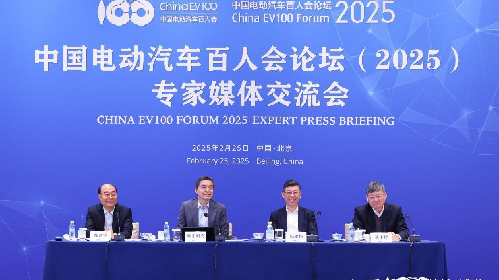 行业龙头加速布局，电动汽车超快充市场将迎来爆发